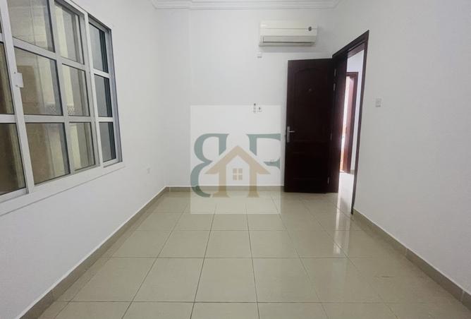 945296 - Property Image 3
