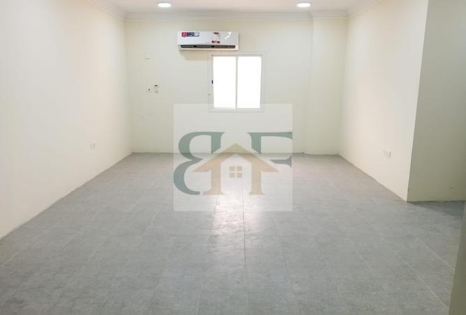 954276 - Property Image 3