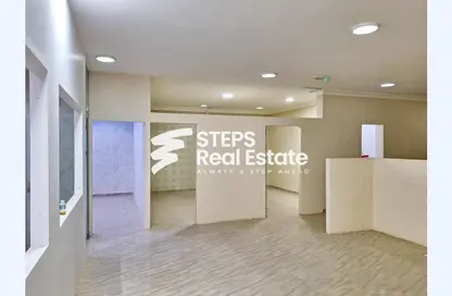 Office Space - Studio - 1 Bathroom for rent in Muaither South - Muaither Area - Doha