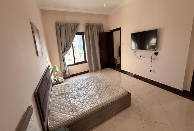 991397 - Property Image 2