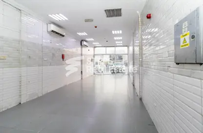 Shop - Studio - 1 Bathroom for rent in A Complex - Al Kharaitiyat - Umm Salal Mohammed