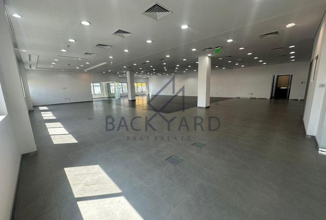 963163 - Property Image 3