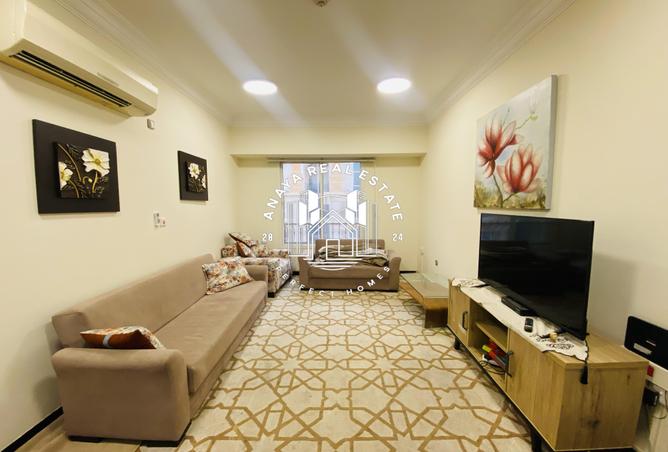 956882 - Property Image 2