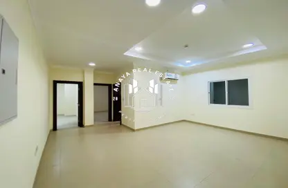 شقة - 3 غرف نوم - 3 حمامات للايجار في شارع المطار القديم - طريق المطار القديم - الدوحة