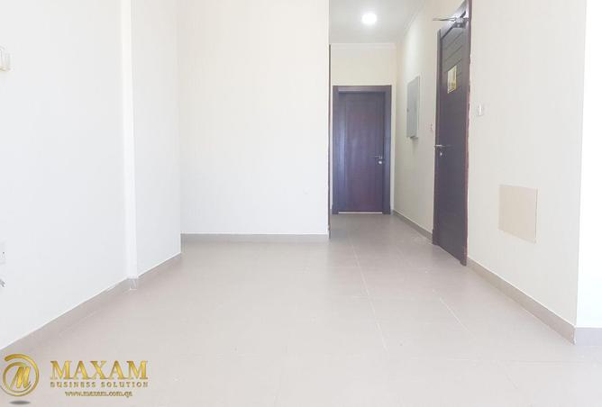 934879 - Property Image 3