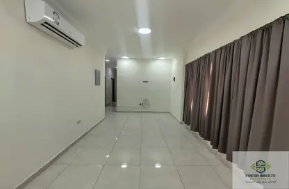 Apartment - 2 Bedrooms - 2 Bathrooms for rent in Umm Ghuwailina 4 - Umm Ghuwailina - Doha