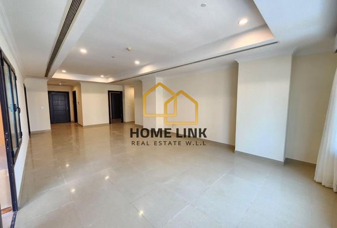 949132 - Property Image 2