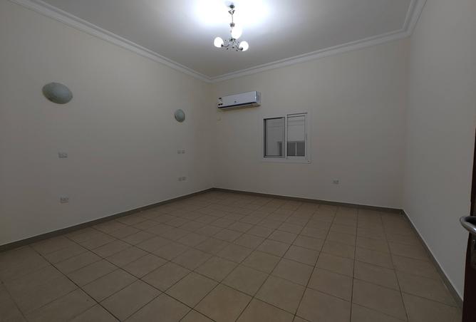 941504 - Property Image 3