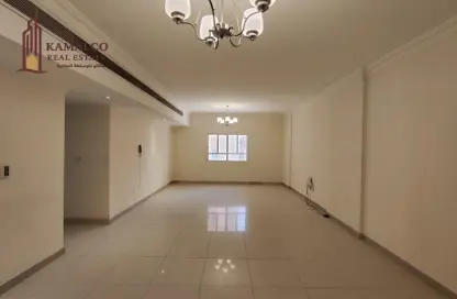 Apartment - 3 Bedrooms - 3 Bathrooms for rent in Al Mansoura - Al Mansoura - Doha