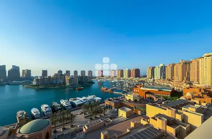 Apartment - 2 Bedrooms - 2 Bathrooms for rent in Burj Eleganté - Porto Arabia - The Pearl Island - Doha
