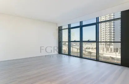 Apartment - 1 Bedroom - 2 Bathrooms for sale in Seef Lusail Tower 1 - Seef Lusail - Lusail City - Lusail