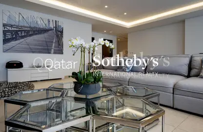 Apartment - 3 Bedrooms - 4 Bathrooms for sale in Tower 23 - Viva Bahriyah - The Pearl Island - Doha