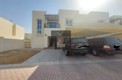 Compound - 3 Bedrooms - 4 Bathrooms for rent in Ain Khaled Villas - Ain Khaled - Doha