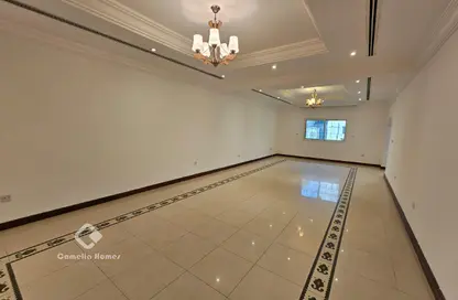 مجمع سكني - 5 غرف نوم - 8 حمامات للايجار في شارع الوعب - الوعب - الدوحة