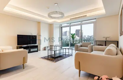 Apartment - 1 Bedroom - 2 Bathrooms for rent in Gewan Island - The Pearl Island - Doha