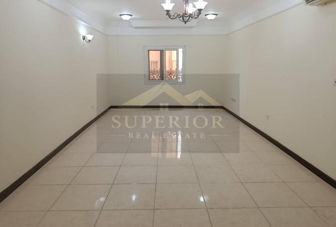 977068 - Property Main Image