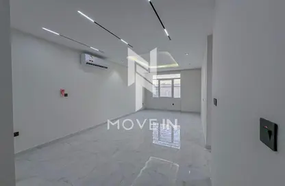 Apartment - 2 Bedrooms - 2 Bathrooms for rent in Al Messila - Al Messila - Doha