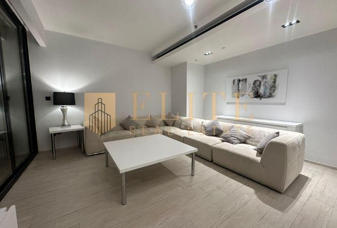 977582 - Property Image 2