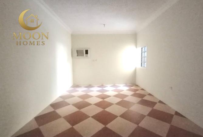 981131 - Property Image 3