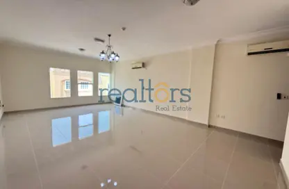 Apartment - 3 Bedrooms - 4 Bathrooms for rent in Anas Street - Fereej Bin Mahmoud North - Fereej Bin Mahmoud - Doha