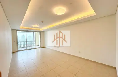 Apartment - 2 Bedrooms - 2 Bathrooms for rent in Viva East - Viva Bahriyah - The Pearl Island - Doha