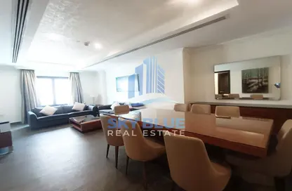 Apartment - 1 Bedroom - 2 Bathrooms for rent in Porto Arabia - The Pearl Island - Doha
