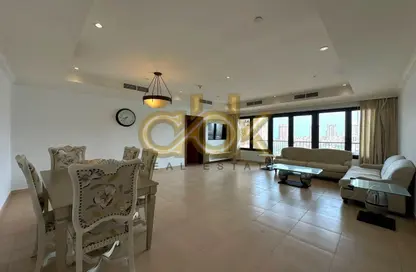 شقة - 2 غرف نوم - 3 حمامات للايجار في طريق بورتو الشرقي - بورتو أرابيا - جزيرة اللؤلؤة - الدوحة