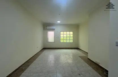 شقة - 3 غرف نوم - 3 حمامات للايجار في شارع الجزيره - فريج بن محمود الشمالي - فريج بن محمود - الدوحة