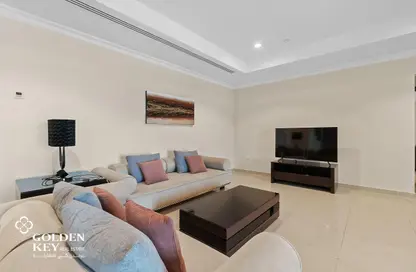 Apartment - 2 Bedrooms - 3 Bathrooms for rent in East Porto Drive - Porto Arabia - The Pearl Island - Doha
