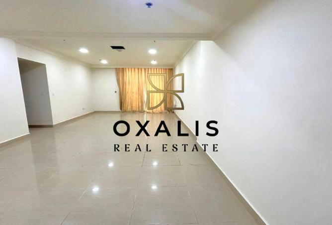 983379 - Property Image 2