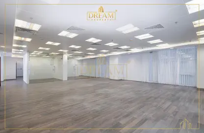 Full Floor - Studio - 2 Bathrooms for rent in Ras Abu Aboud - Doha