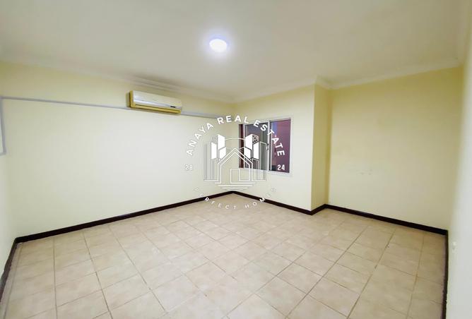 997658 - Property Image 2