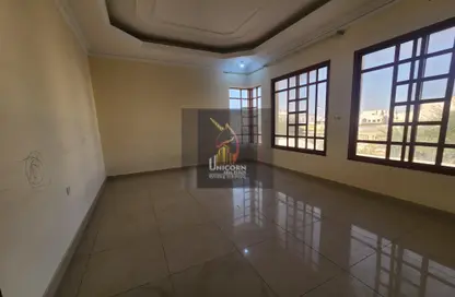 Villa - 6 Bedrooms - 7 Bathrooms for rent in Umm Al Seneem Street - Ain Khaled - Doha