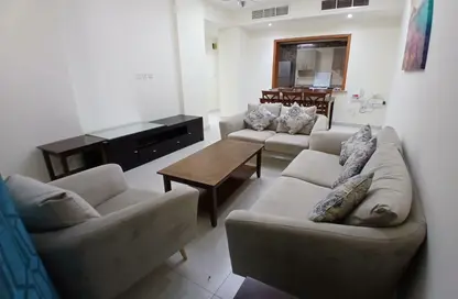 Apartment - 2 Bedrooms - 3 Bathrooms for rent in Anas Street - Fereej Bin Mahmoud North - Fereej Bin Mahmoud - Doha