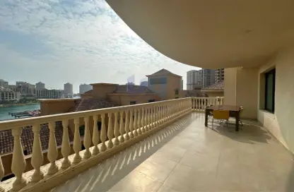 Apartment - 2 Bedrooms - 3 Bathrooms for rent in Porto Arabia - The Pearl Island - Doha