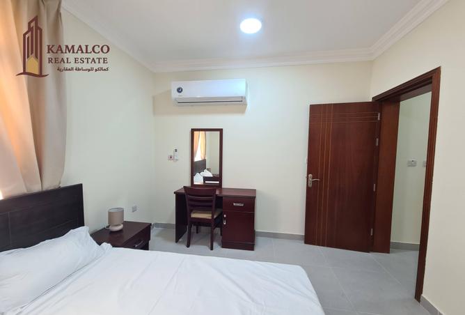 932183 - Property Image 2
