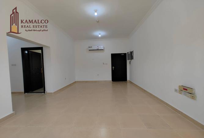 941501 - Property Image 2