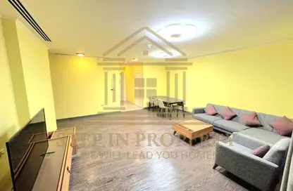 Apartment - 2 Bedrooms - 3 Bathrooms for rent in Asim Bin Omar Street - Al Mansoura - Doha