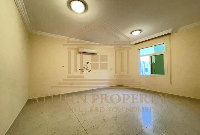 964230 - Property Image 3