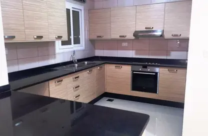 Apartment - 2 Bedrooms - 3 Bathrooms for rent in Al Mana Residence - Al Kinana Street - Al Sadd - Doha