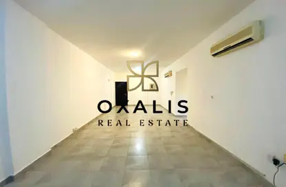 Apartment - 3 Bedrooms - 3 Bathrooms for rent in Anas Street - Fereej Bin Mahmoud North - Fereej Bin Mahmoud - Doha