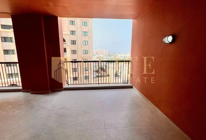 919819 - Property Image 2