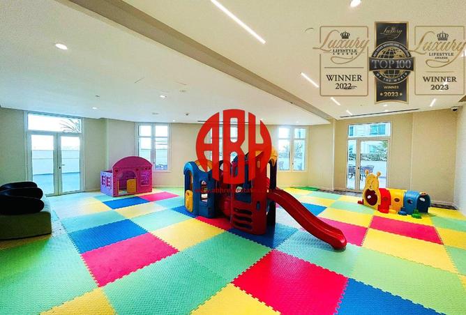 973021 - Property Image 2