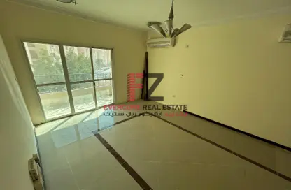 Empty Room image for: Apartment - 2 Bedrooms - 2 Bathrooms for rent in Al Rawabi Street - Al Muntazah - Doha, Image 1