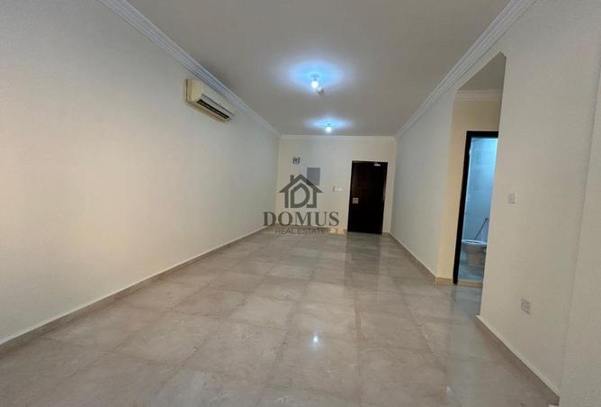 942877 - Property Image 2