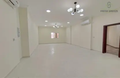 Apartment - 3 Bedrooms - 3 Bathrooms for rent in Al Mansoura - Al Mansoura - Doha
