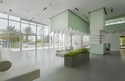 Show Room - Studio - 2 Bathrooms for rent in Lusail Residence - Marina District - Lusail