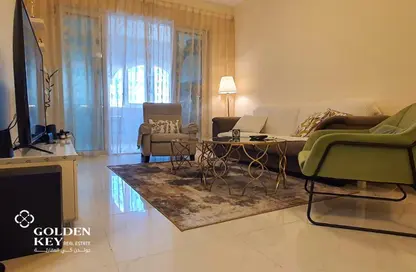 Apartment - 2 Bedrooms - 3 Bathrooms for sale in Viva East - Viva Bahriyah - The Pearl Island - Doha