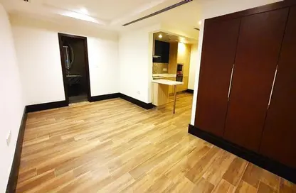 Apartment - 1 Bathroom for rent in Viva West - Viva Bahriyah - The Pearl Island - Doha