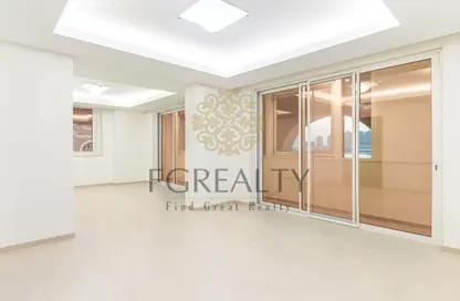 Apartment - 1 Bedroom - 1 Bathroom for rent in Viva West - Viva Bahriyah - The Pearl Island - Doha